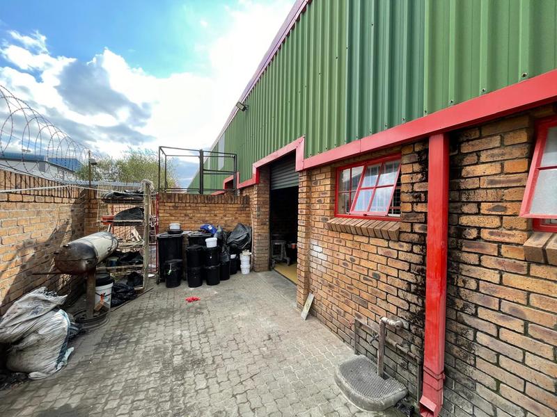 To Let Commercial Property for Rent in Hennopspark Gauteng
