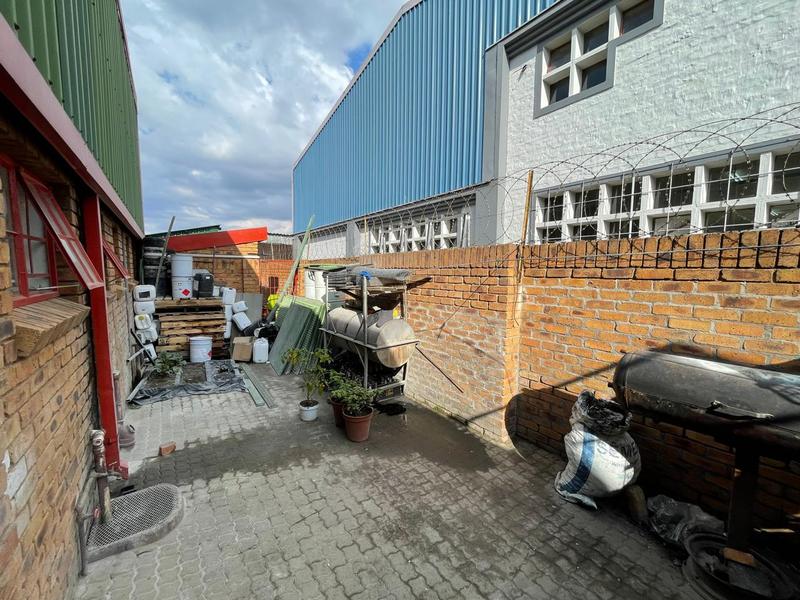 To Let Commercial Property for Rent in Hennopspark Gauteng