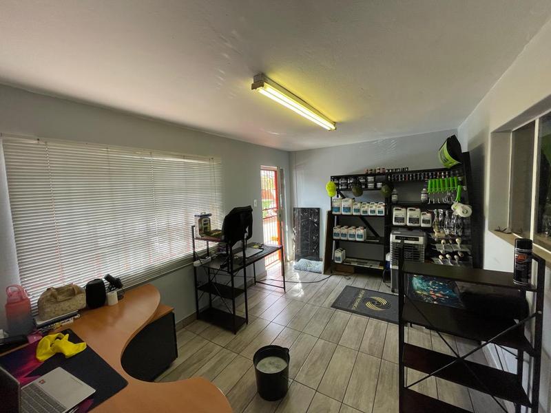 To Let Commercial Property for Rent in Hennopspark Gauteng