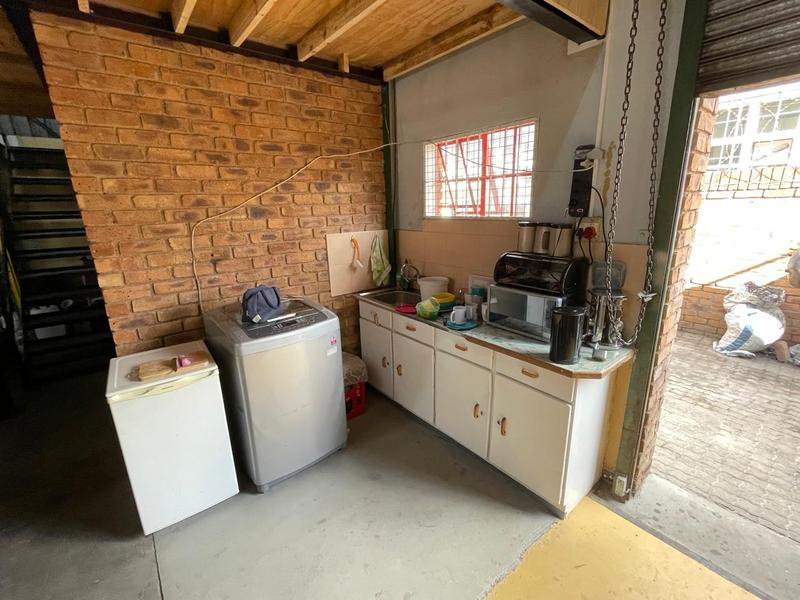 To Let Commercial Property for Rent in Hennopspark Gauteng