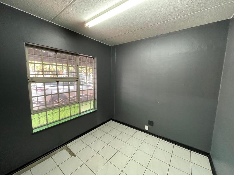 To Let Commercial Property for Rent in Hennopspark Gauteng