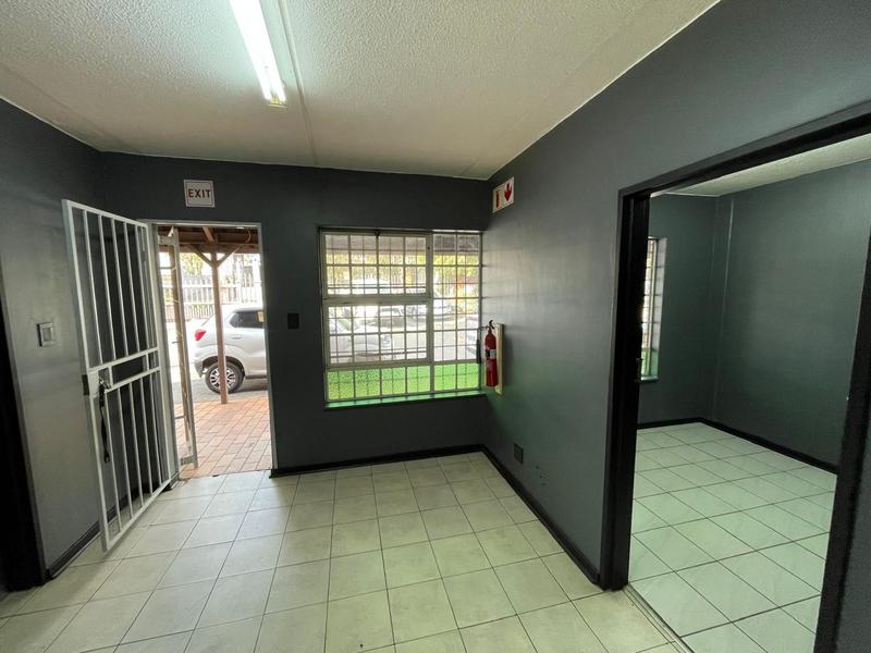 To Let Commercial Property for Rent in Hennopspark Gauteng