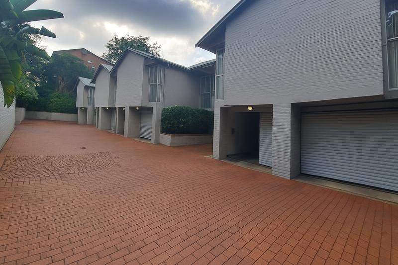 To Let 3 Bedroom Property for Rent in Nieuw Muckleneuk Gauteng