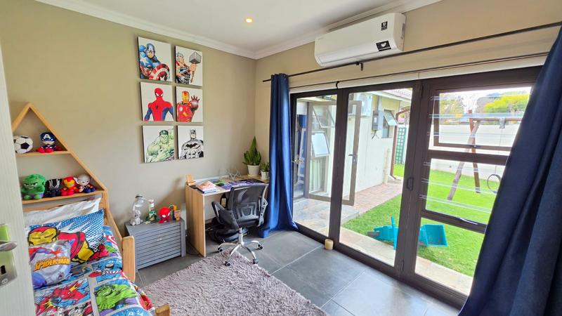 4 Bedroom Property for Sale in Buurendal Gauteng