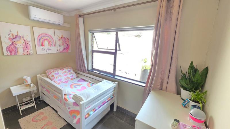 4 Bedroom Property for Sale in Buurendal Gauteng