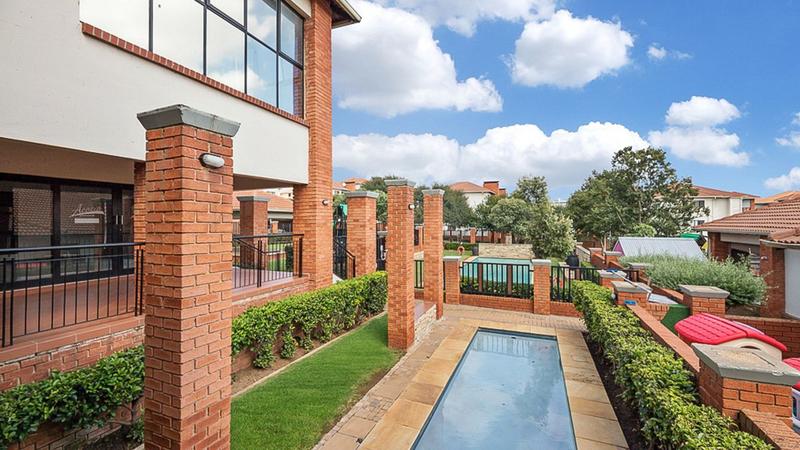 To Let 3 Bedroom Property for Rent in Greenstone Hill Gauteng