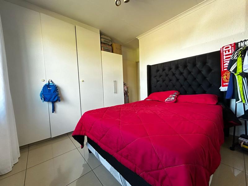 2 Bedroom Property for Sale in Vorna Valley Gauteng