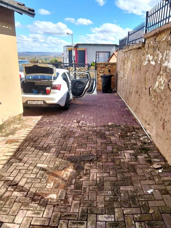 2 Bedroom Property for Sale in Naturena Gauteng