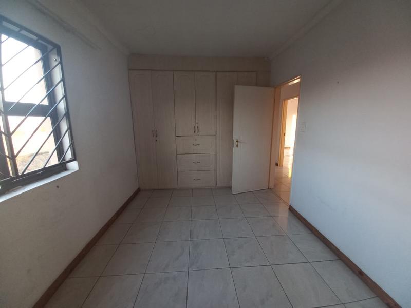 To Let 4 Bedroom Property for Rent in Laudium Gauteng