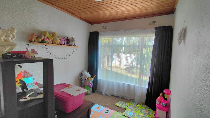 3 Bedroom Property for Sale in Brackendowns Gauteng