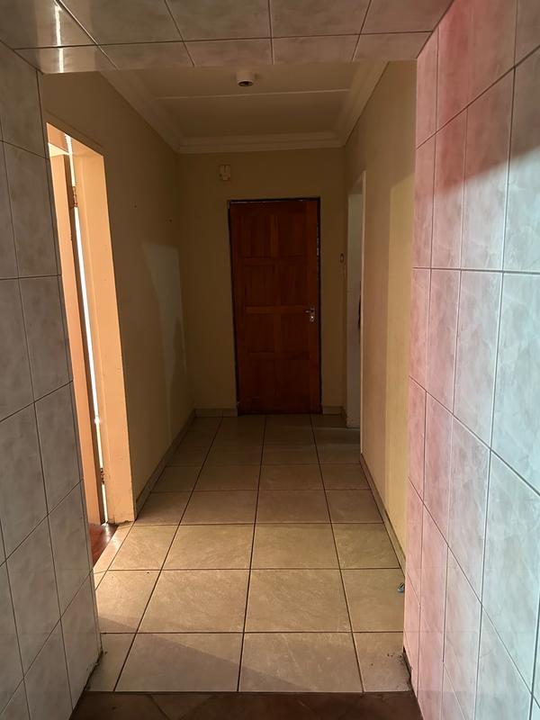 5 Bedroom Property for Sale in Selcourt Gauteng