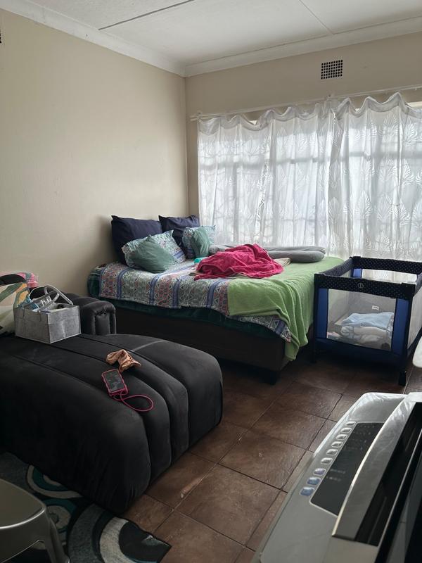 5 Bedroom Property for Sale in Selcourt Gauteng