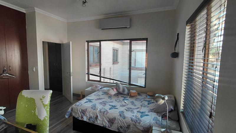 3 Bedroom Property for Sale in Mulbarton Gauteng