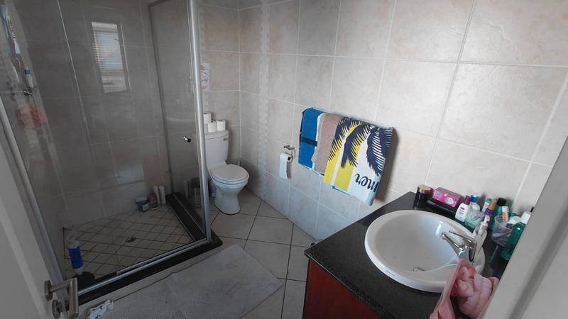 3 Bedroom Property for Sale in Mulbarton Gauteng