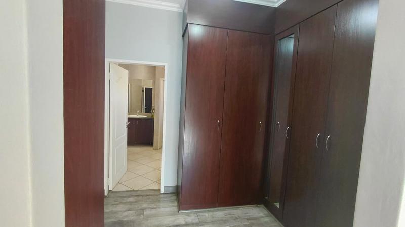 3 Bedroom Property for Sale in Mulbarton Gauteng
