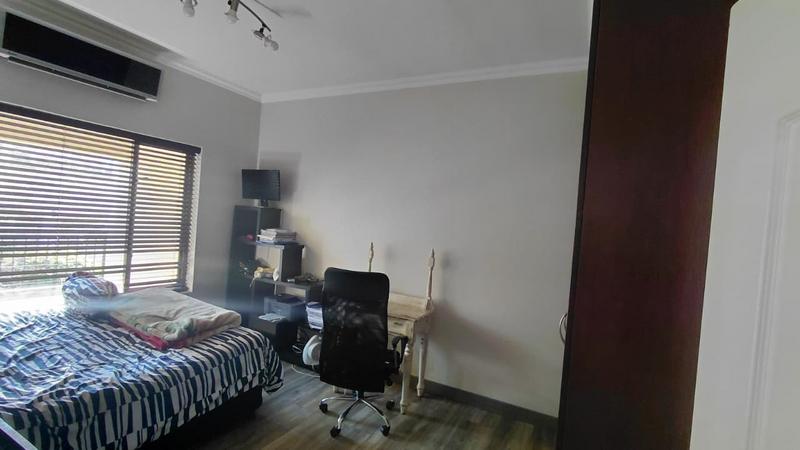 3 Bedroom Property for Sale in Mulbarton Gauteng