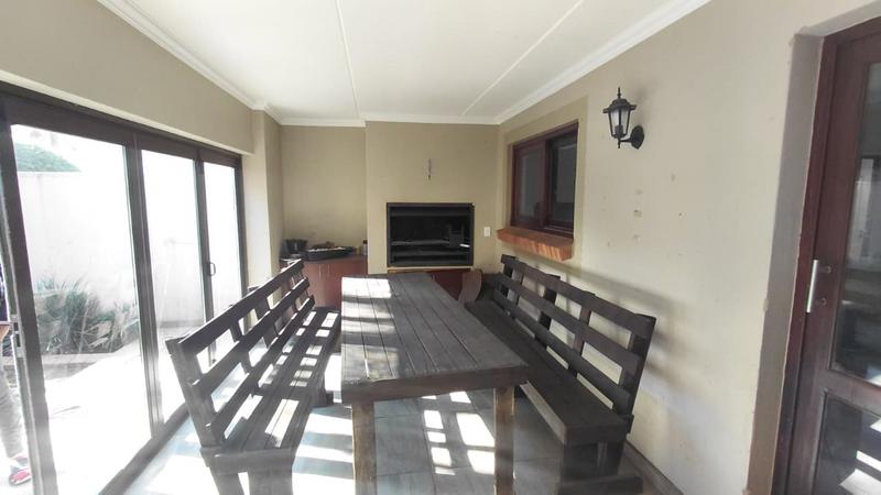 3 Bedroom Property for Sale in Mulbarton Gauteng
