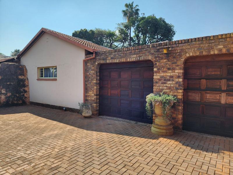 3 Bedroom Property for Sale in Theresa Park Gauteng