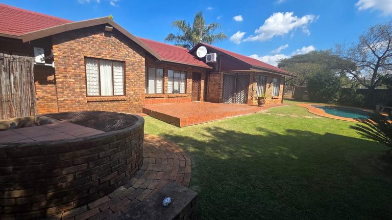 6 Bedroom Property for Sale in Doornpoort Gauteng