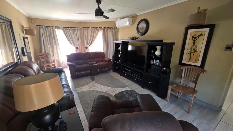 6 Bedroom Property for Sale in Doornpoort Gauteng