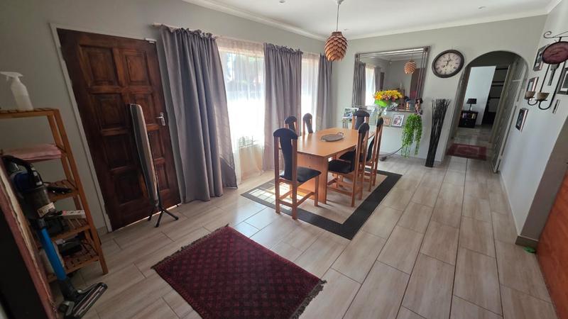 6 Bedroom Property for Sale in Doornpoort Gauteng