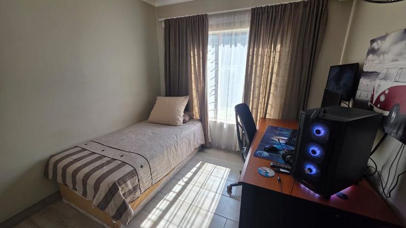 6 Bedroom Property for Sale in Doornpoort Gauteng