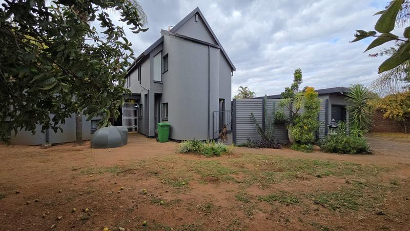 4 Bedroom Property for Sale in Dorandia Gauteng