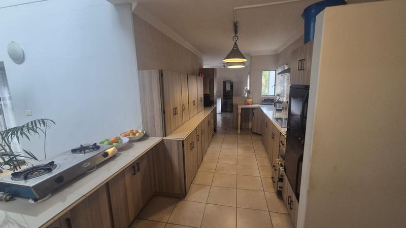 4 Bedroom Property for Sale in Dorandia Gauteng