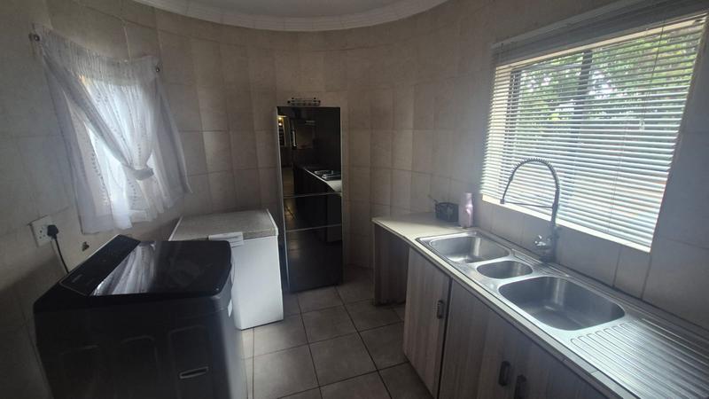 4 Bedroom Property for Sale in Dorandia Gauteng