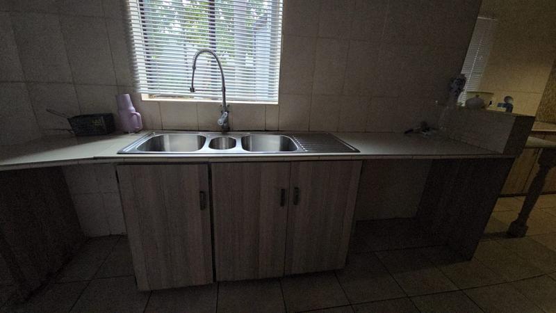 4 Bedroom Property for Sale in Dorandia Gauteng