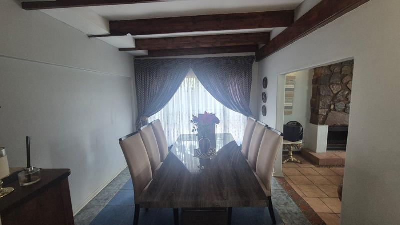 4 Bedroom Property for Sale in Dorandia Gauteng