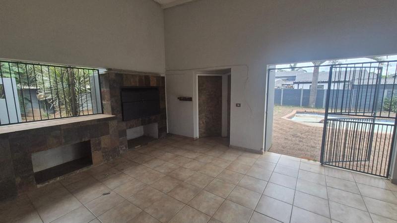 4 Bedroom Property for Sale in Dorandia Gauteng