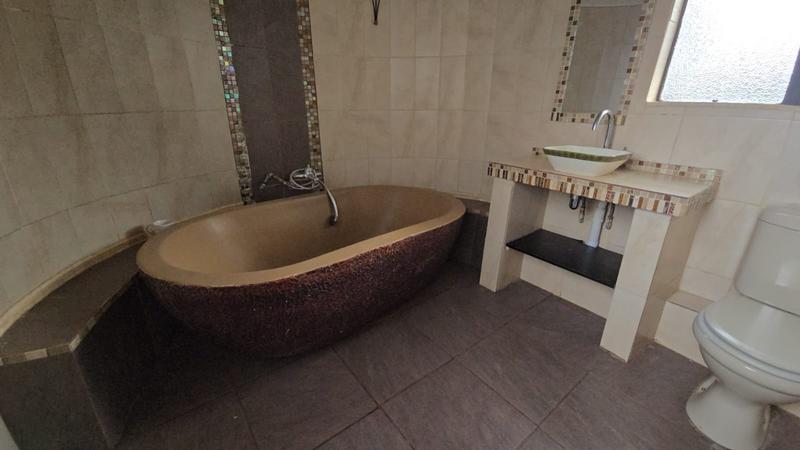 4 Bedroom Property for Sale in Dorandia Gauteng