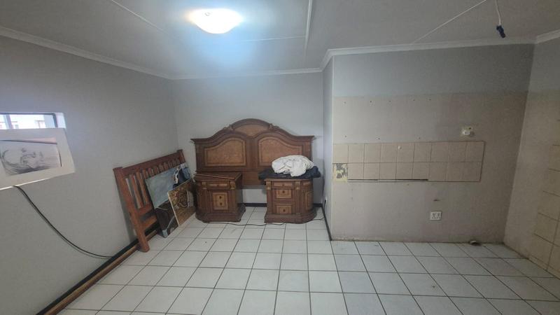 4 Bedroom Property for Sale in Dorandia Gauteng