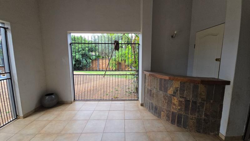 4 Bedroom Property for Sale in Dorandia Gauteng
