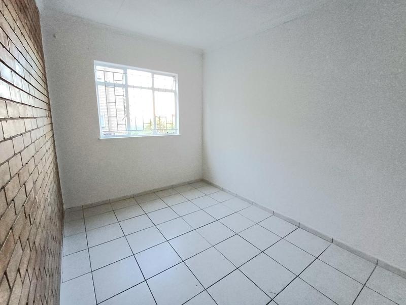 To Let 2 Bedroom Property for Rent in Laudium Gauteng