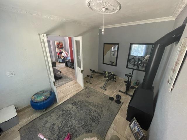 4 Bedroom Property for Sale in Birchleigh North Gauteng
