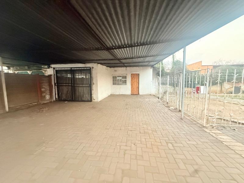 8 Bedroom Property for Sale in Vanderbijlpark CW 3 Gauteng