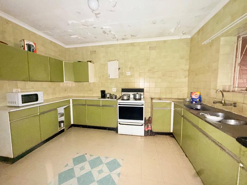 8 Bedroom Property for Sale in Vanderbijlpark CW 3 Gauteng
