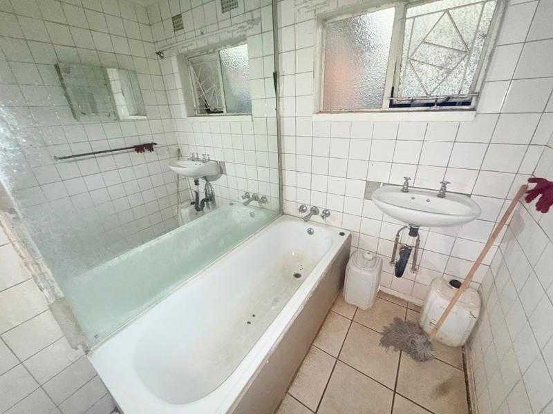 8 Bedroom Property for Sale in Vanderbijlpark CW 3 Gauteng
