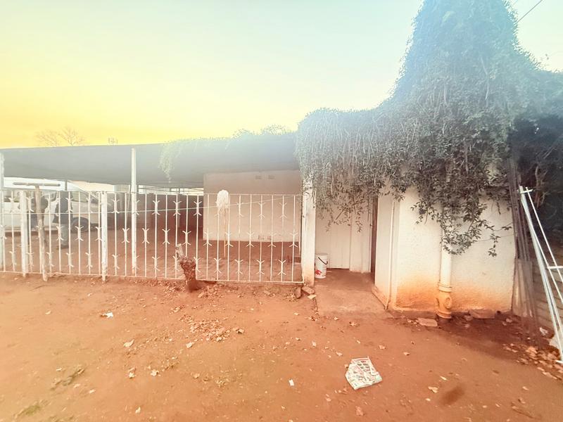 8 Bedroom Property for Sale in Vanderbijlpark CW 3 Gauteng