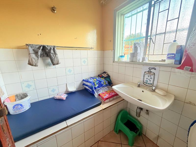2 Bedroom Property for Sale in Vanderbijlpark Cw 6 Gauteng