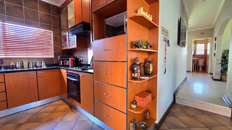 4 Bedroom Property for Sale in Brackendowns Gauteng