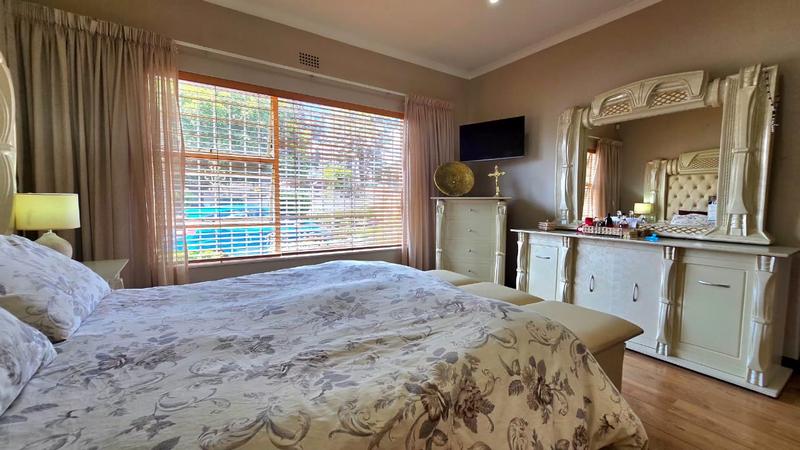 4 Bedroom Property for Sale in Brackendowns Gauteng