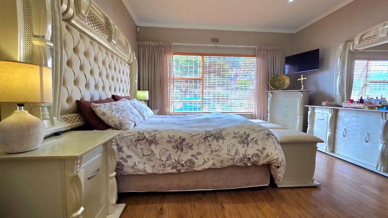 4 Bedroom Property for Sale in Brackendowns Gauteng