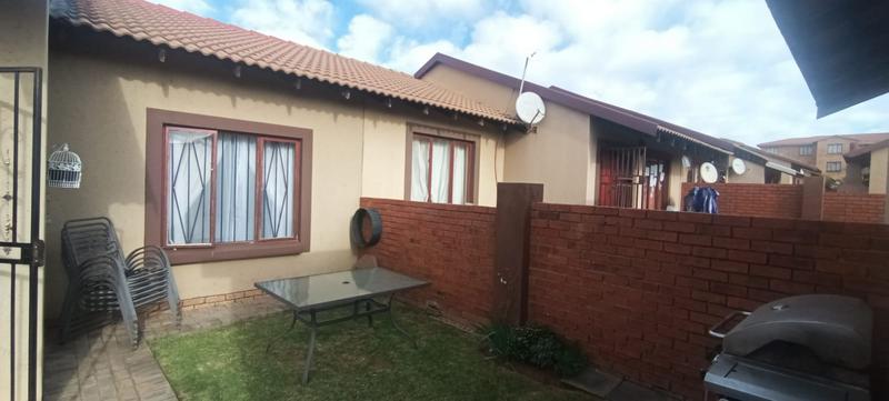 2 Bedroom Property for Sale in Eleadah Gauteng