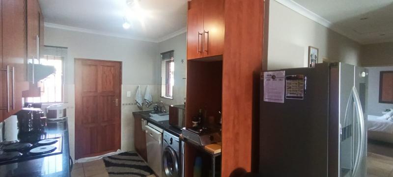 2 Bedroom Property for Sale in Eleadah Gauteng