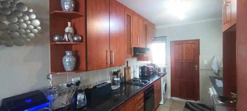 2 Bedroom Property for Sale in Eleadah Gauteng