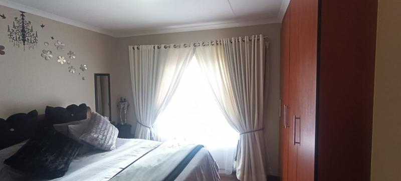 2 Bedroom Property for Sale in Eleadah Gauteng