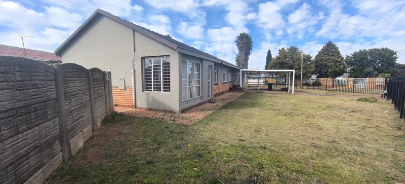 3 Bedroom Property for Sale in Witpoortjie Gauteng
